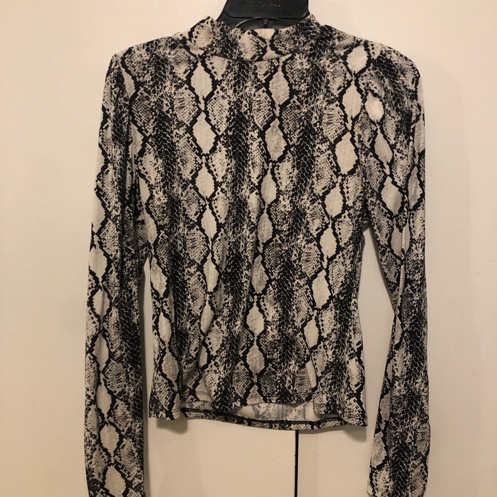 Rattlesnake Under-Shirt.